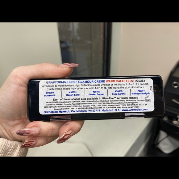 Graftobian Hi-Def Creme Foundation Palette - Picture 2 of 3